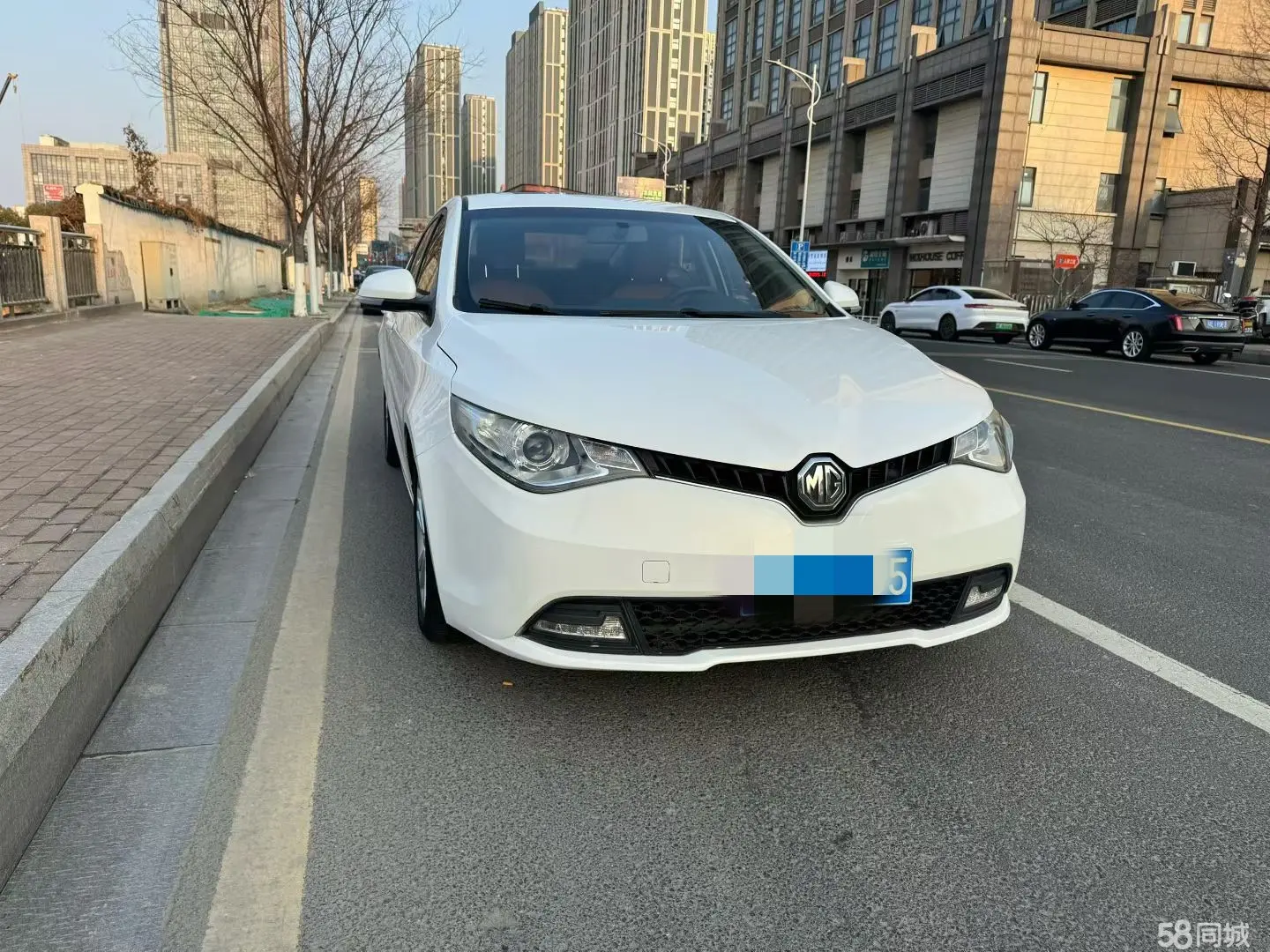 MG GT 2017 car image #3