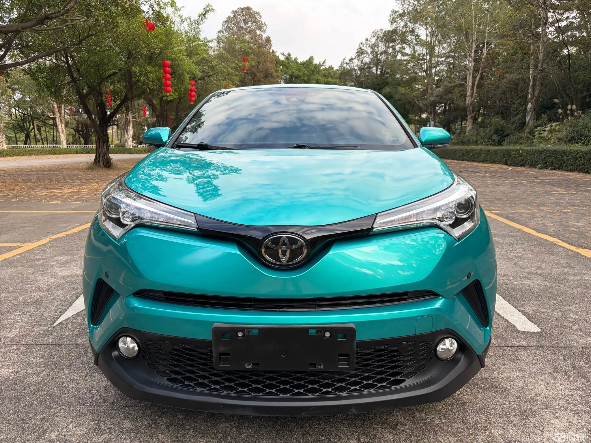 Toyota C-HR 2019 immagine di auto #3