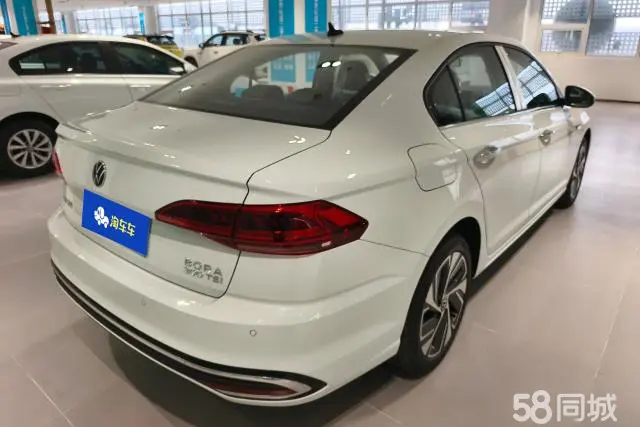 Volkswagen Bora 2025 car image #3
