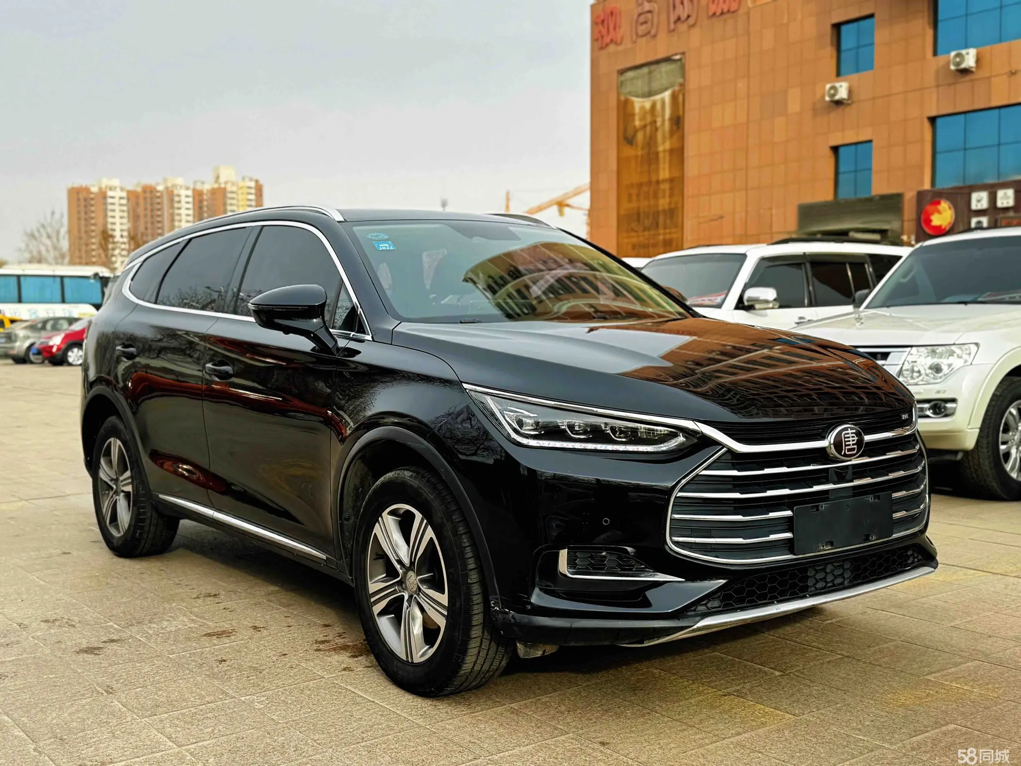 BYD Tang 2020 #3 BYD Tang 2020 car image #3