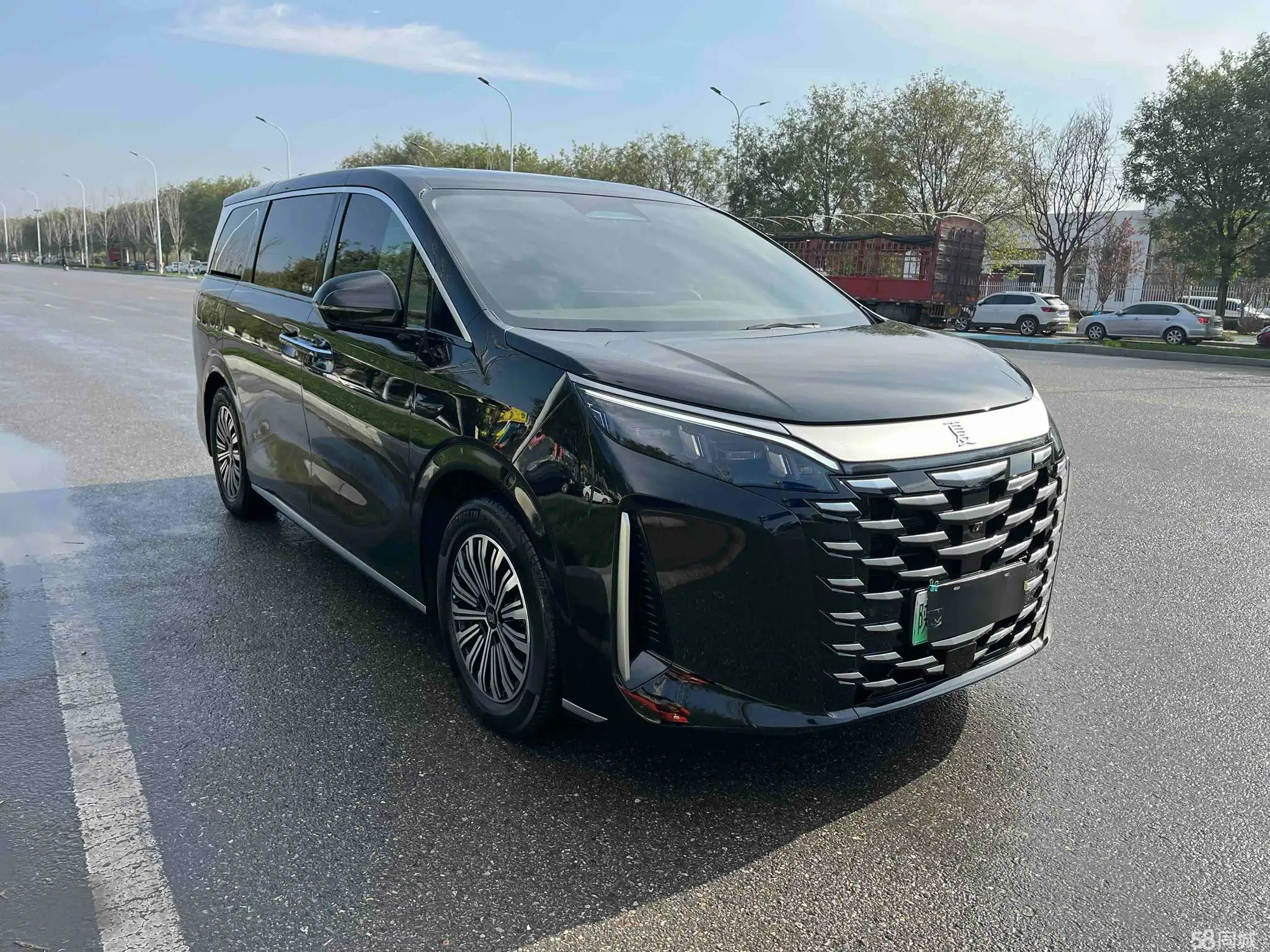 BYD Xia 2024 car image #3