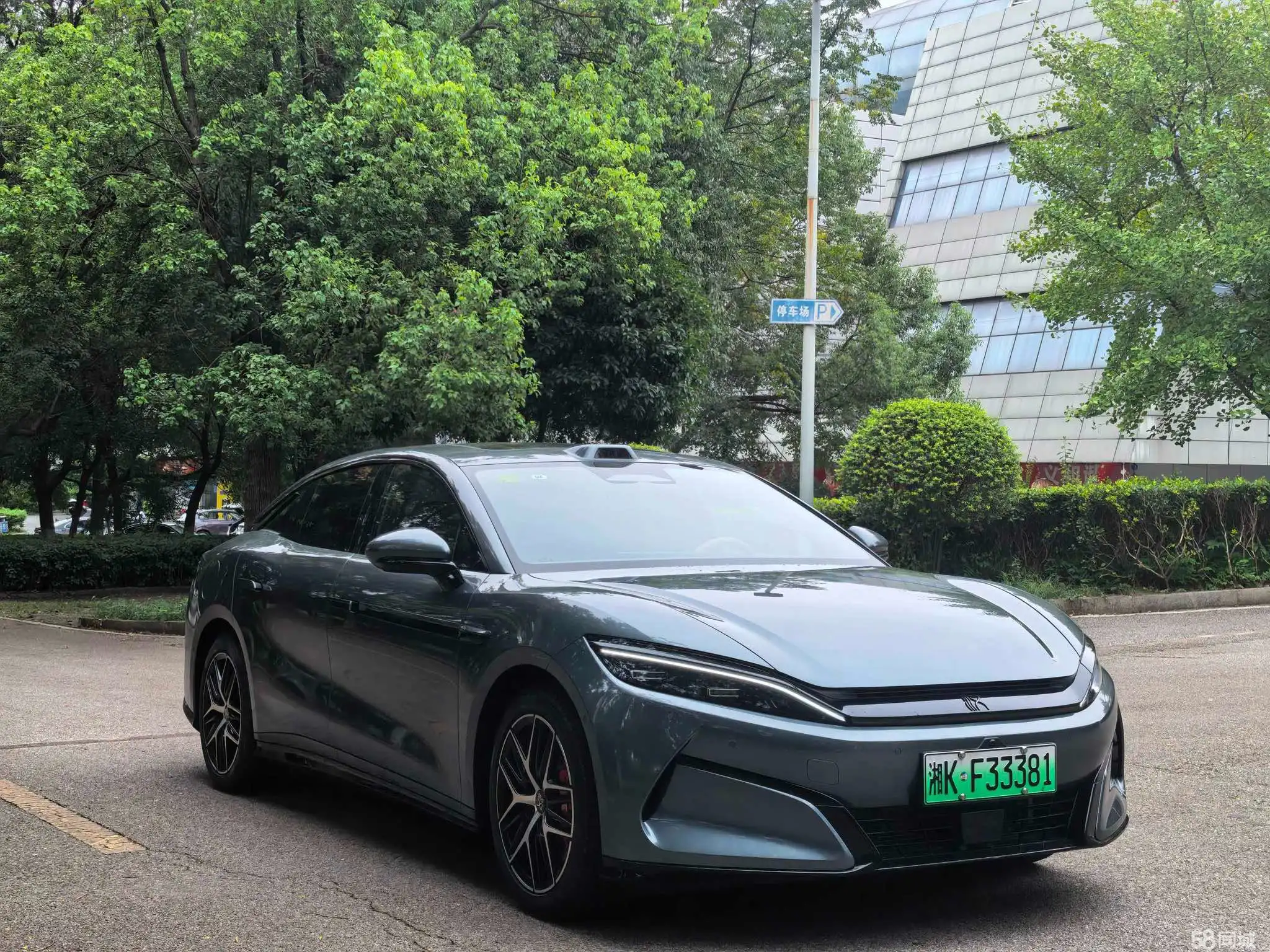 BYD HanL 2025 car image #3