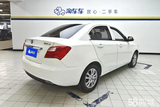 Changan Alsvin V3 2018 car image #3