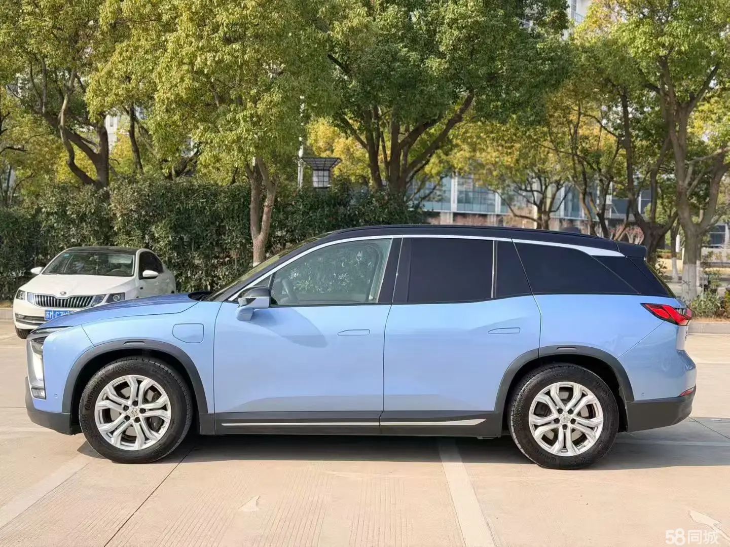 NIO ES8 2019 car image #3