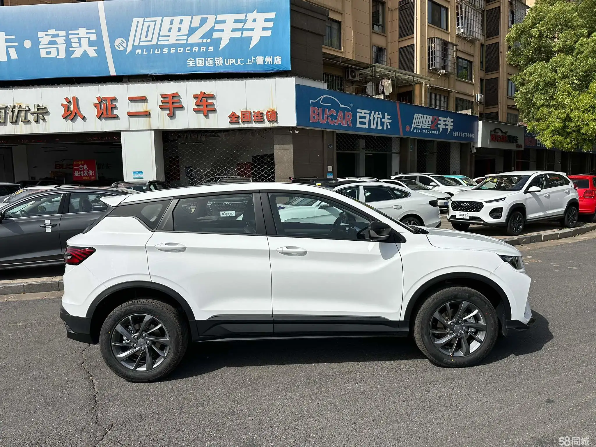 GEELY Coolray 2025 صورة سيارة #3