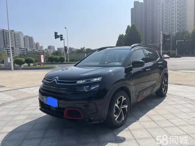 Citroen C5 AIRCROSS 2018 imagem de carro #3