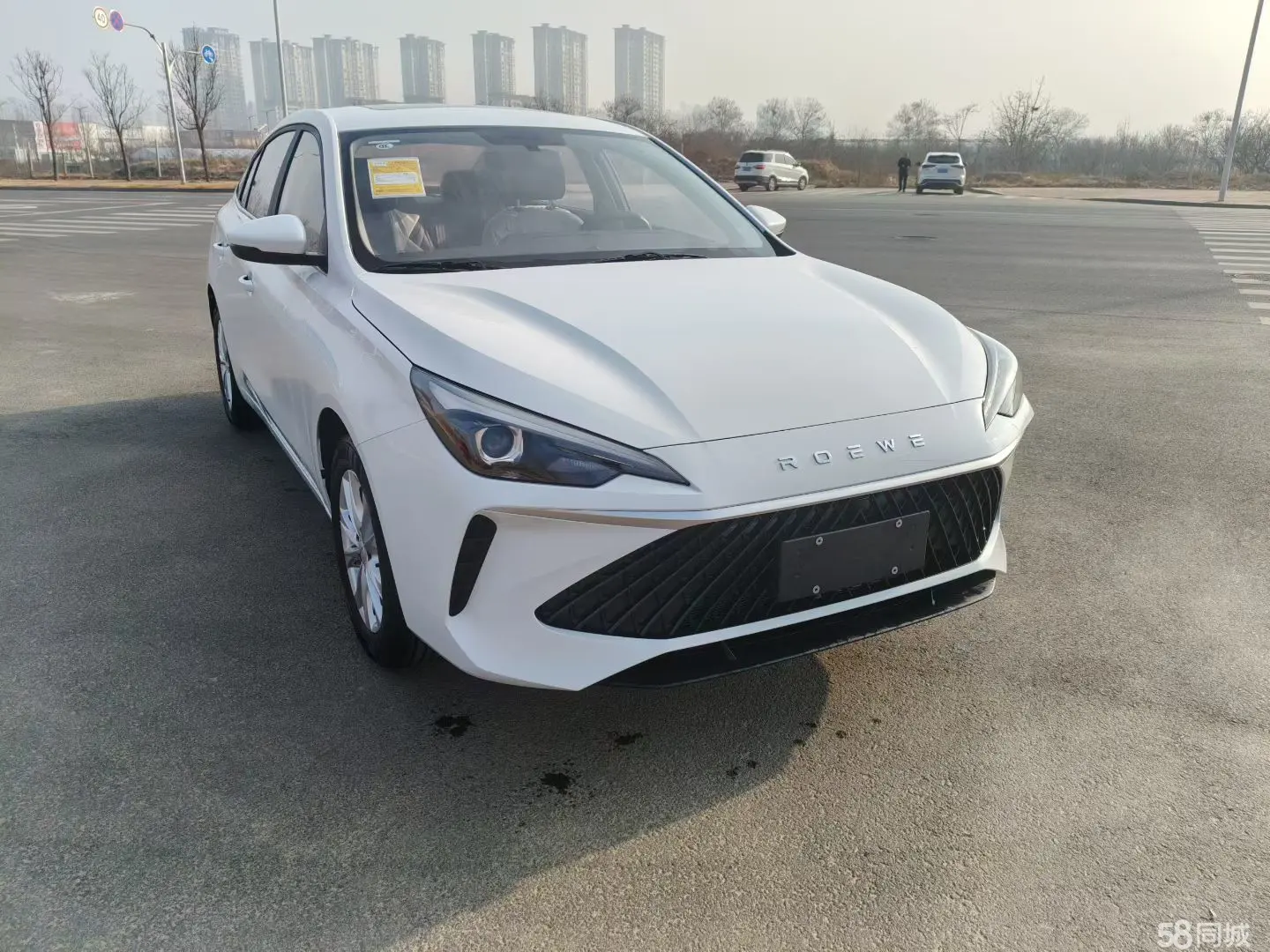 Roewe i5 2026 car image #3