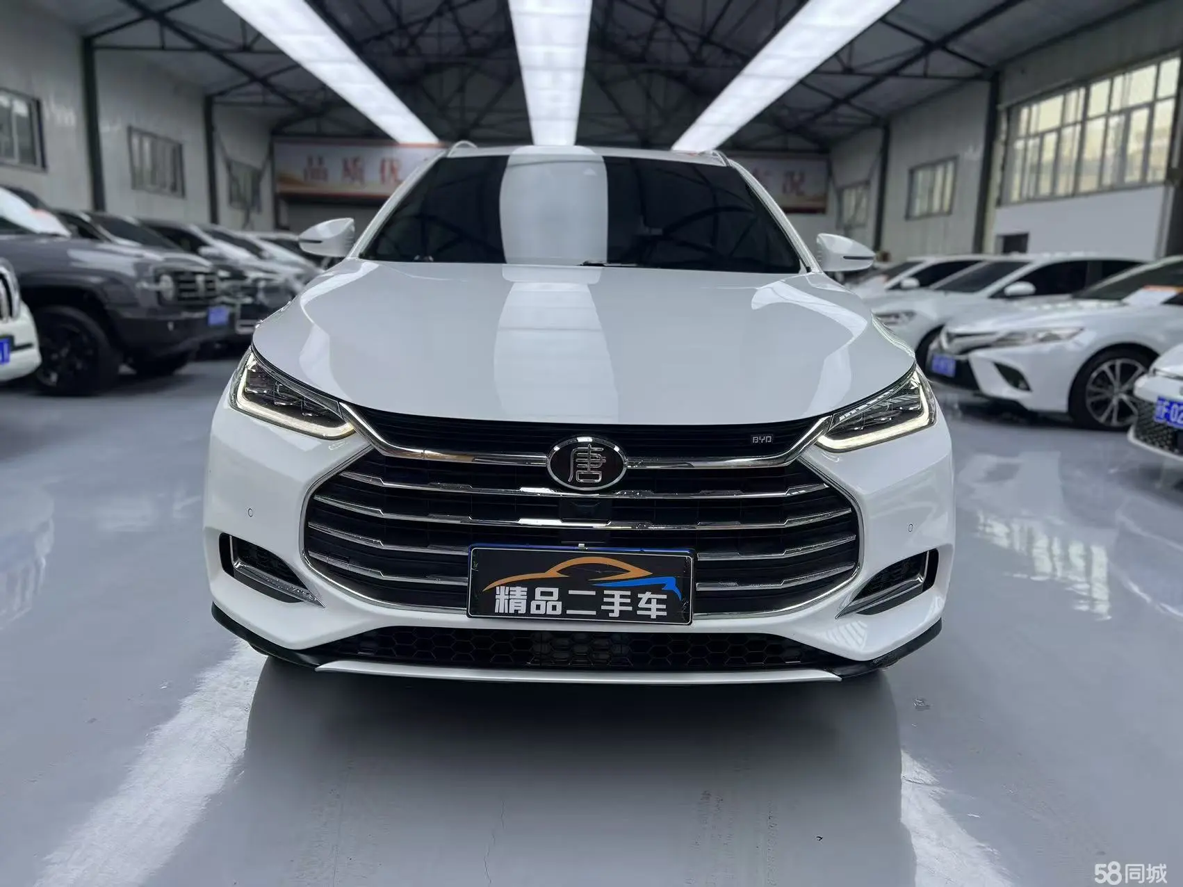 BYD Tang 2019 #3 BYD Tang 2019 car image #3