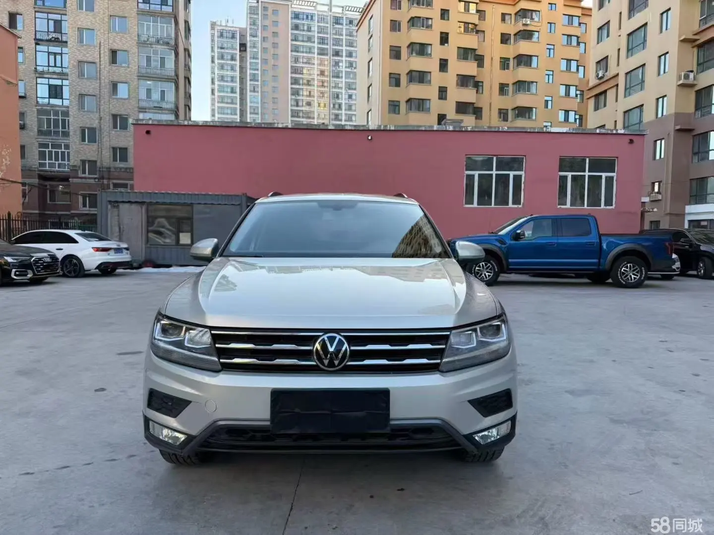 Volkswagen Tiguan L 2021 car image #3