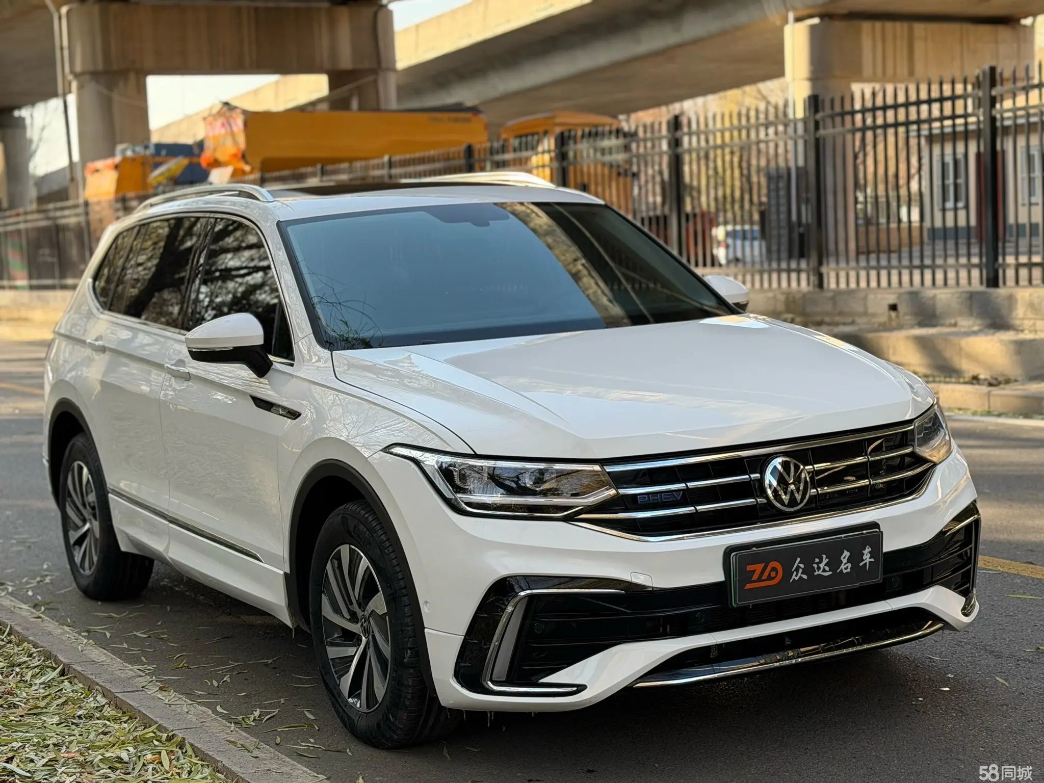 Volkswagen Tiguan L New Energy 2022 изображение автомобиля #3