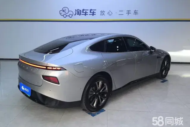 Xpeng P7 2022 car image #3