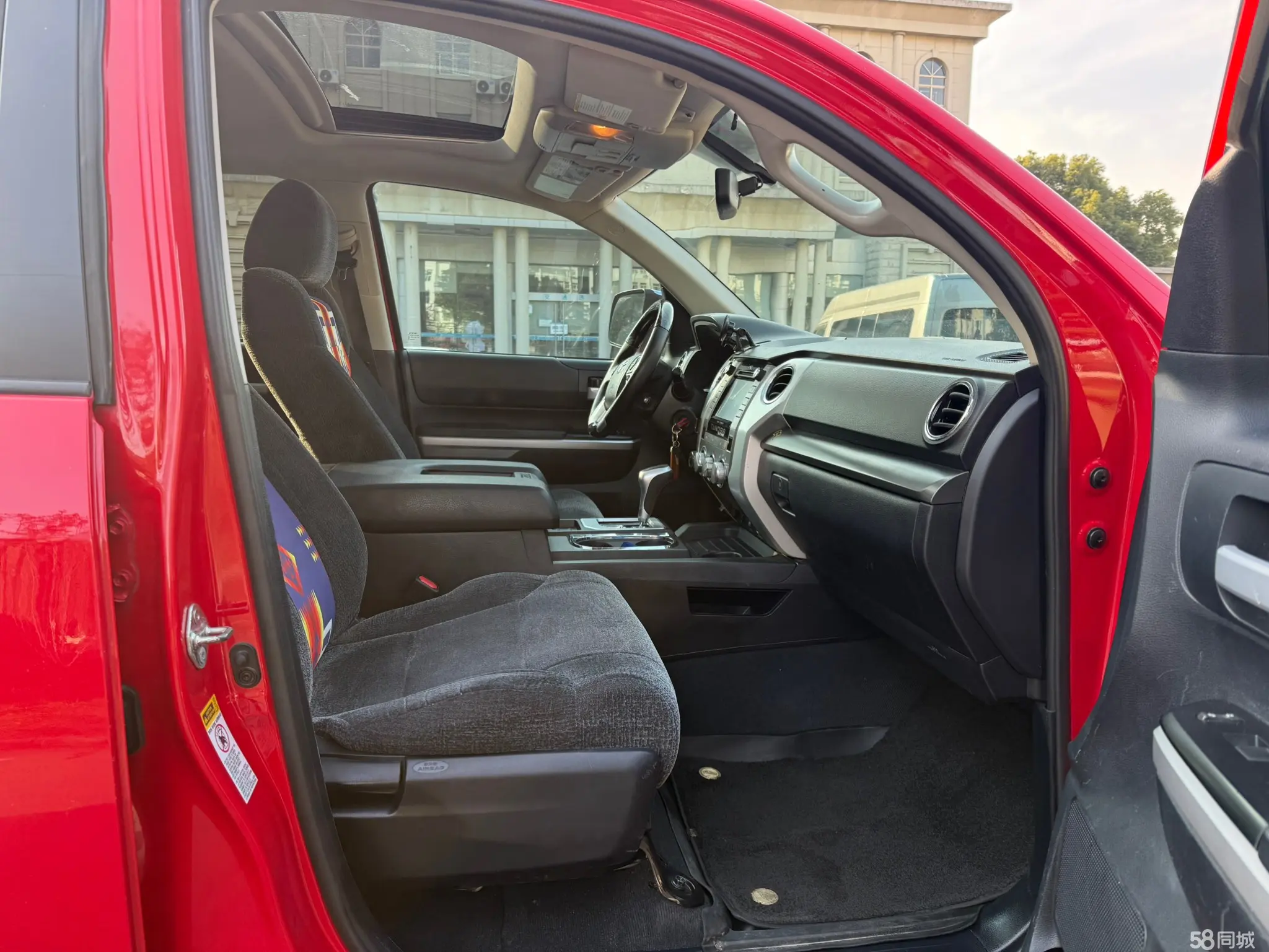 Toyota Tundra 2016 immagine di auto #3