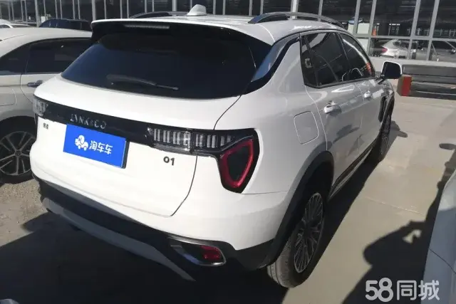 Lynk & Co 01 2017 #3 Lynk & Co 01 2017 car image #3