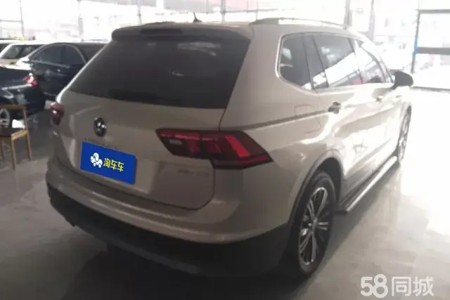 Volkswagen Tiguan L 2021 immagine di auto #3