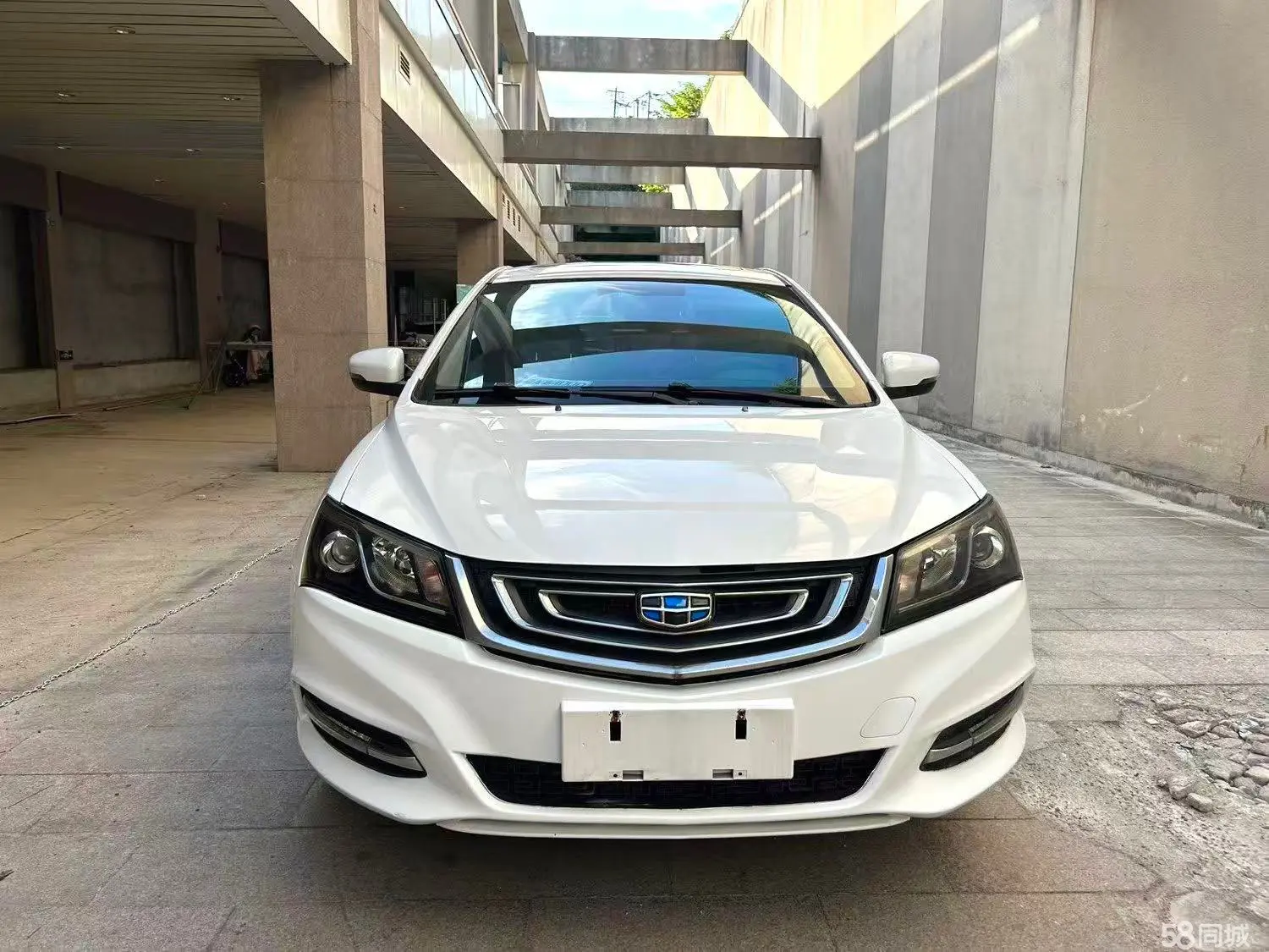 GEELY Emgrand 2016 #3 GEELY Emgrand 2016 car image #3