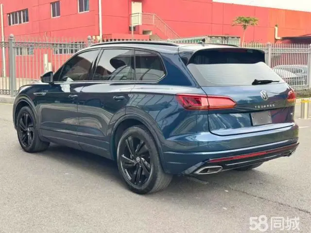 Volkswagen Touareg 2023 car image #3