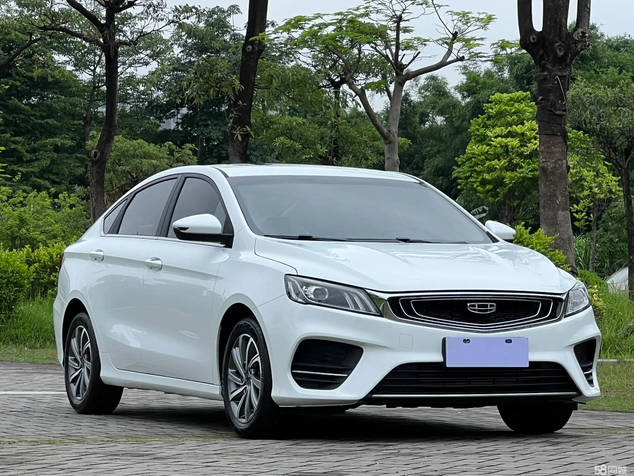 GEELY Binray 2020 car image #3