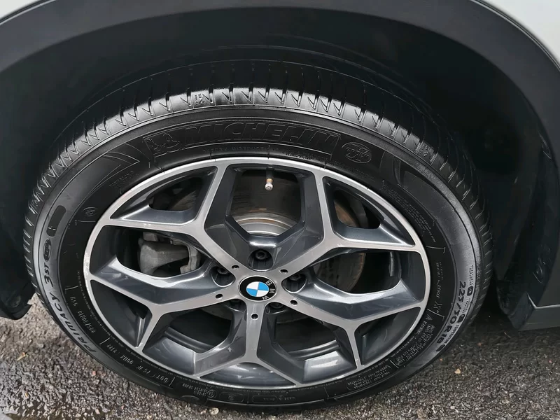 BMW X1 M35Li 2017 car image #3