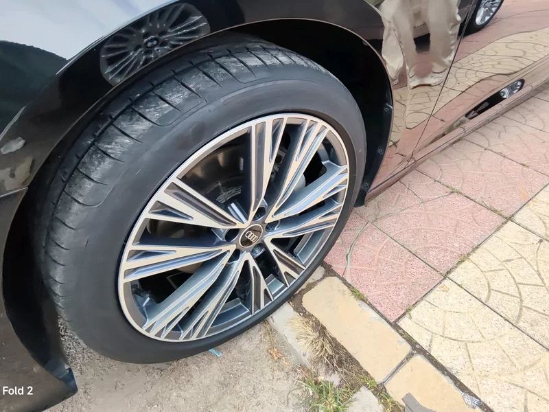 Audi A6L e-tron 2024 immagine di auto #3