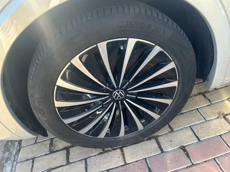 Volkswagen Viloran 2020 immagine di auto #3