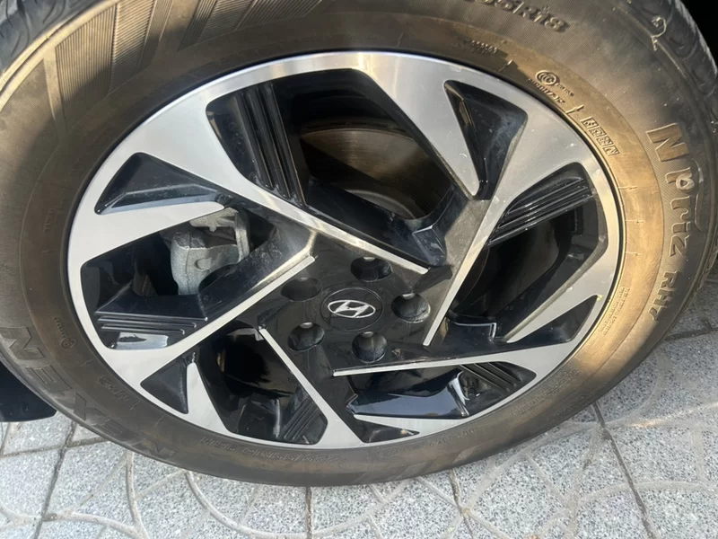 Hyundai Custo 2023 car image #3