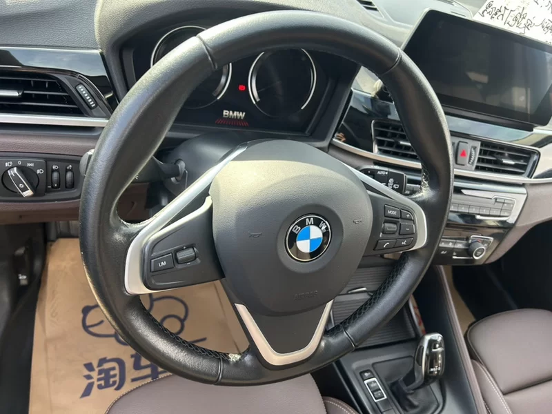 BMW X1 M35Li 2020 car image #3