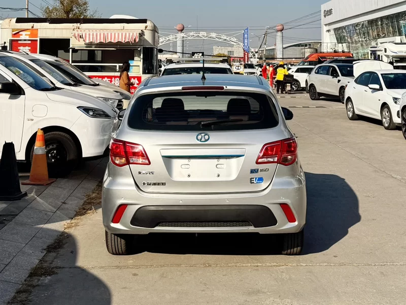 Jetour 2017 car image #3