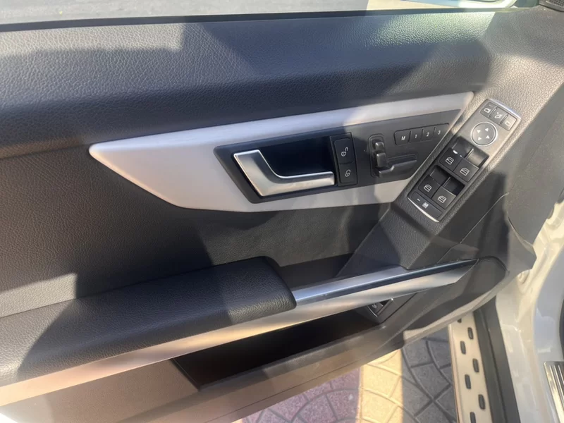 Mercedes-Benz GLK Class 2014 car image #3