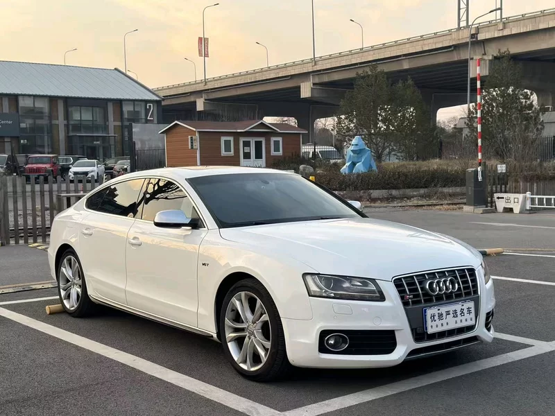Audi S5 2012 car image #3