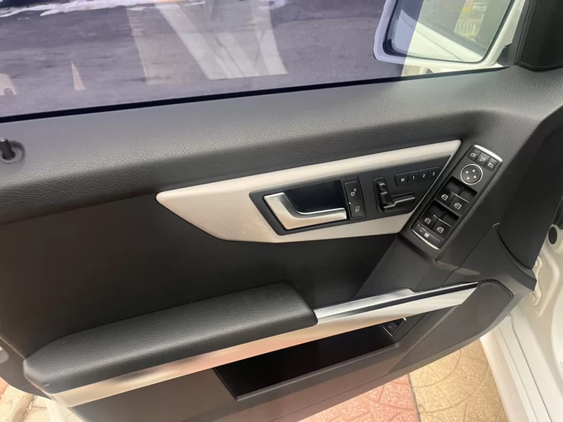 Mercedes-Benz GLK Class 2014 car image #3