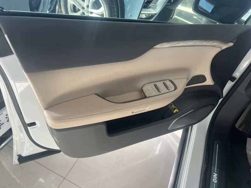 蔚来 蔚来ET7 2023 汽车图片 #3