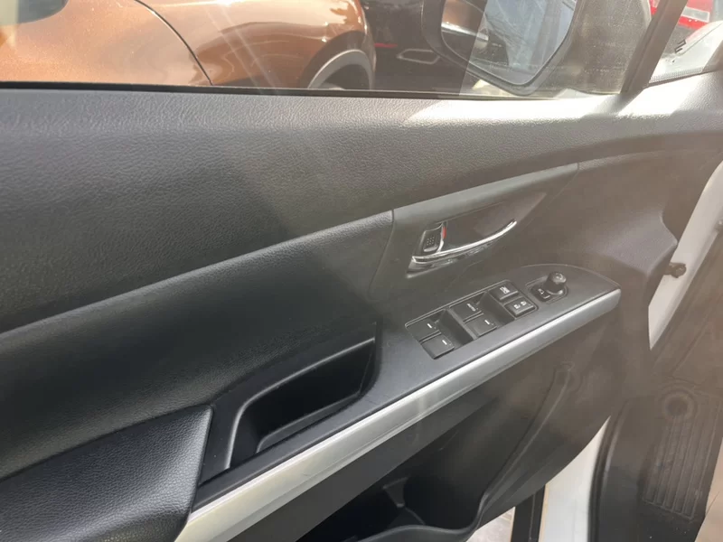 Suzuki S-Cross 2014 صورة سيارة #3