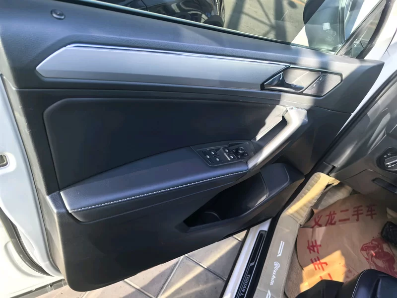 Volkswagen Tiguan L 2018 #3 Volkswagen Tiguan L 2018 car image #3