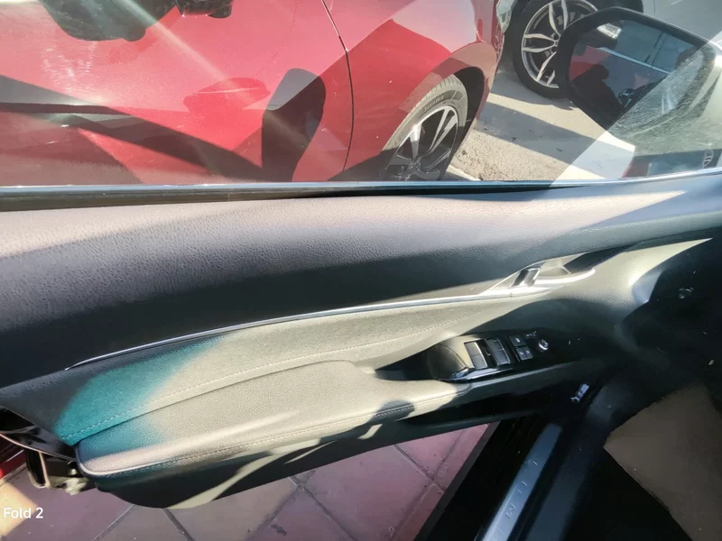 Toyota Camry 2023 car image #3