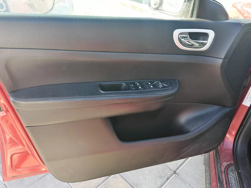 Peugeot 307 2012 car image #3