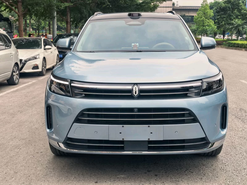 Toyota RAV4 2023 car image #3