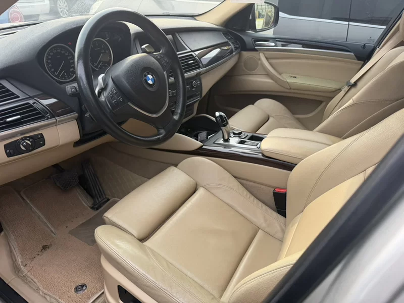 BMW 2011 #3 BMW 2011 car image #3