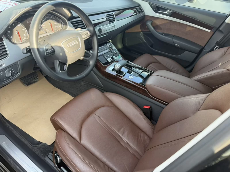 Audi A8 2016 car image #3