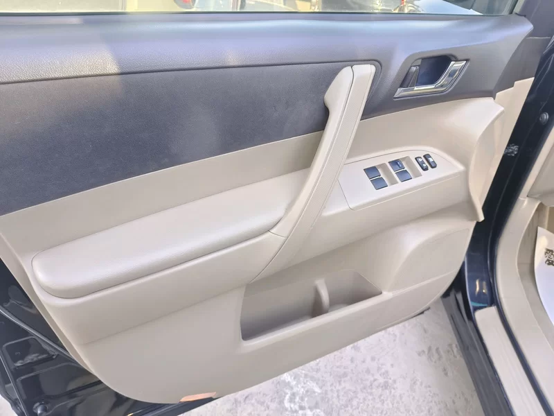 Toyota Highlander 2014 изображение автомобиля #3