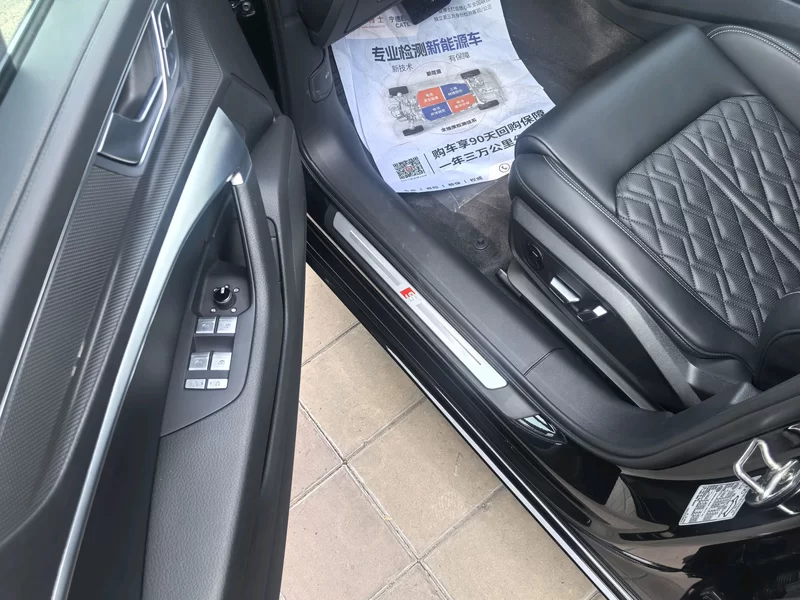 Audi A6L 2025 car image #3