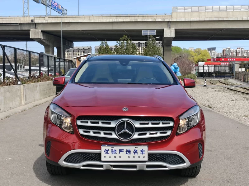 Mercedes-Benz GLA Class 2017 car image #3