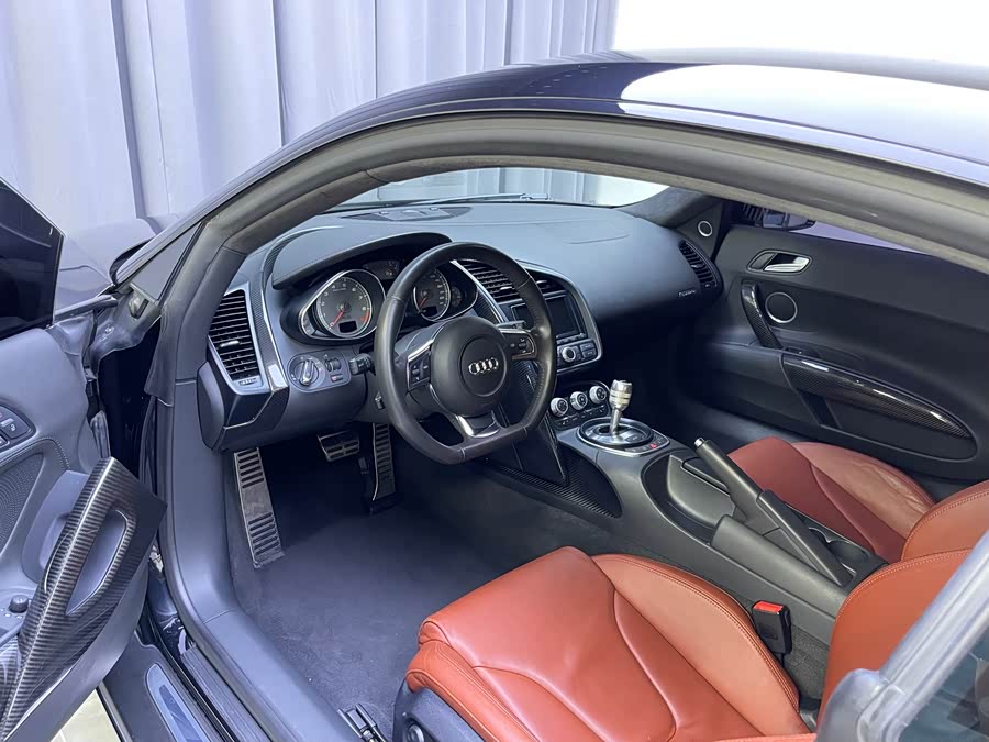 Audi R8 2009 car image #12