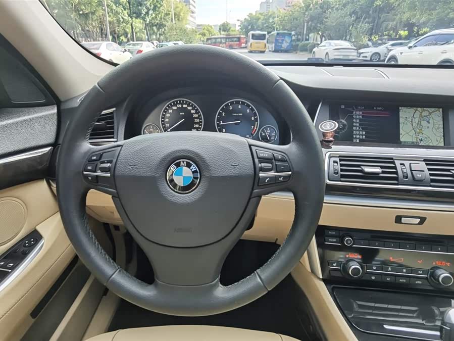 BMW 5 Series GT 2014 #12 BMW 5 Series GT 2014 immagine di auto #12