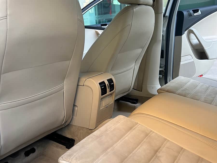 大众 Passat 2010 汽车图片 #12