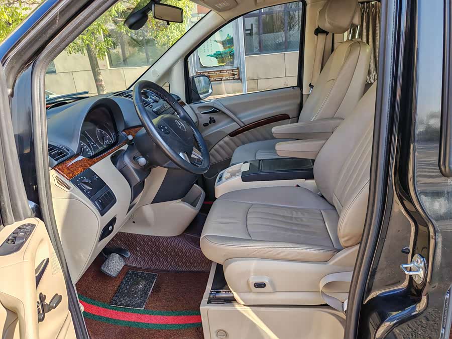 奔驰 唯雅诺 2013 汽车图片 #12