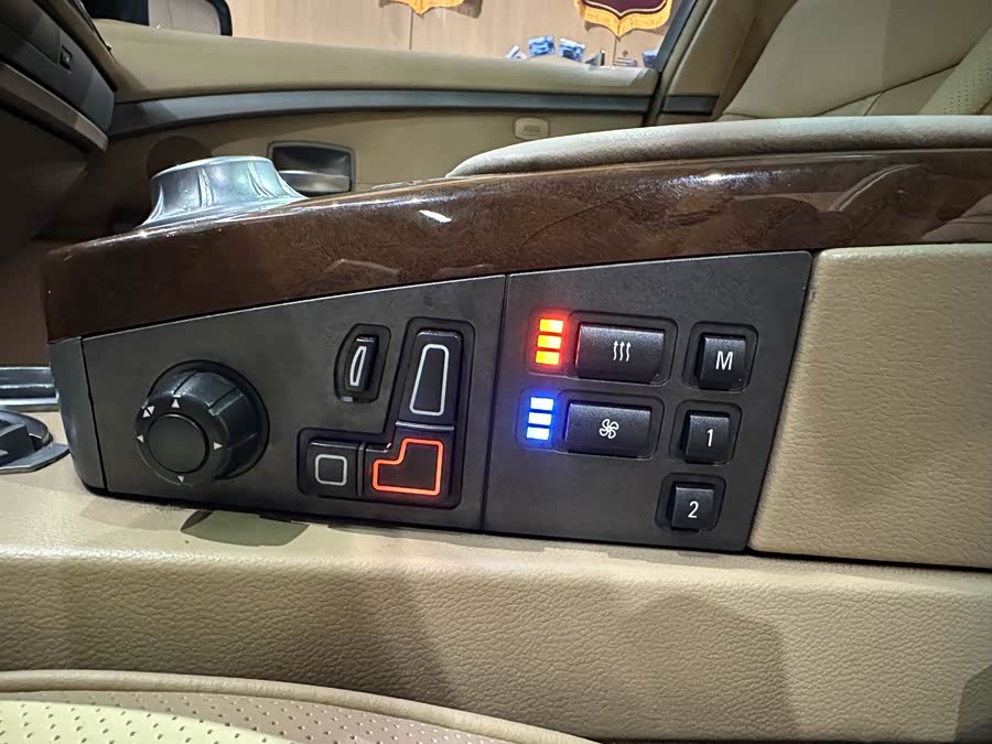 BMW 7 Series 2004 #12 BMW 7 Series 2004 car image #12