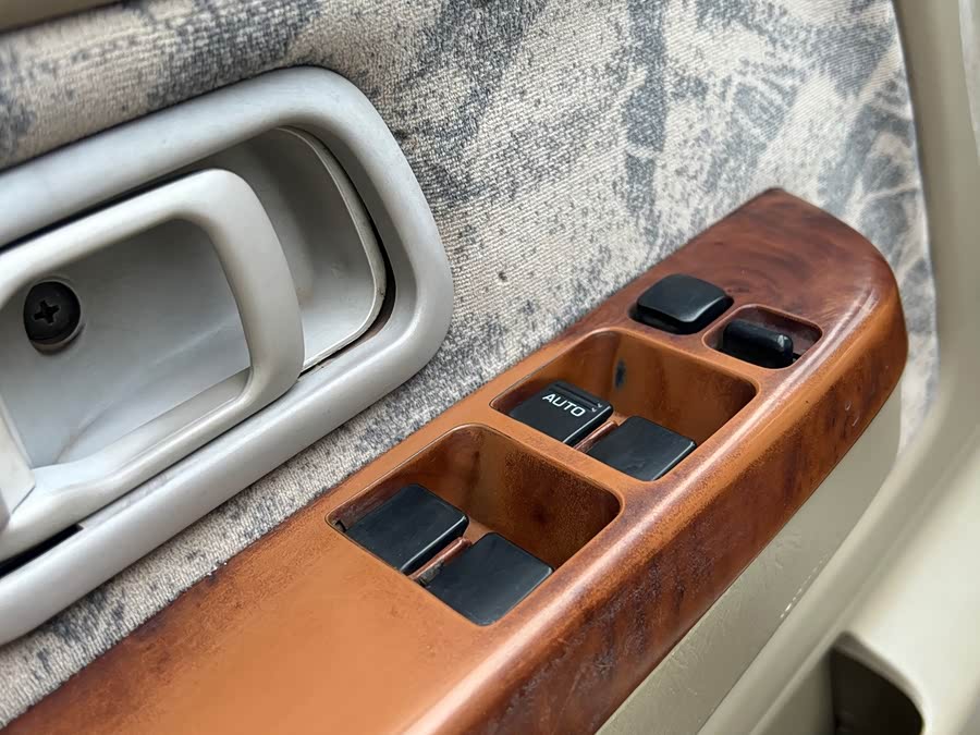 日产 日产ZN厢式车 2011 汽车图片 #12