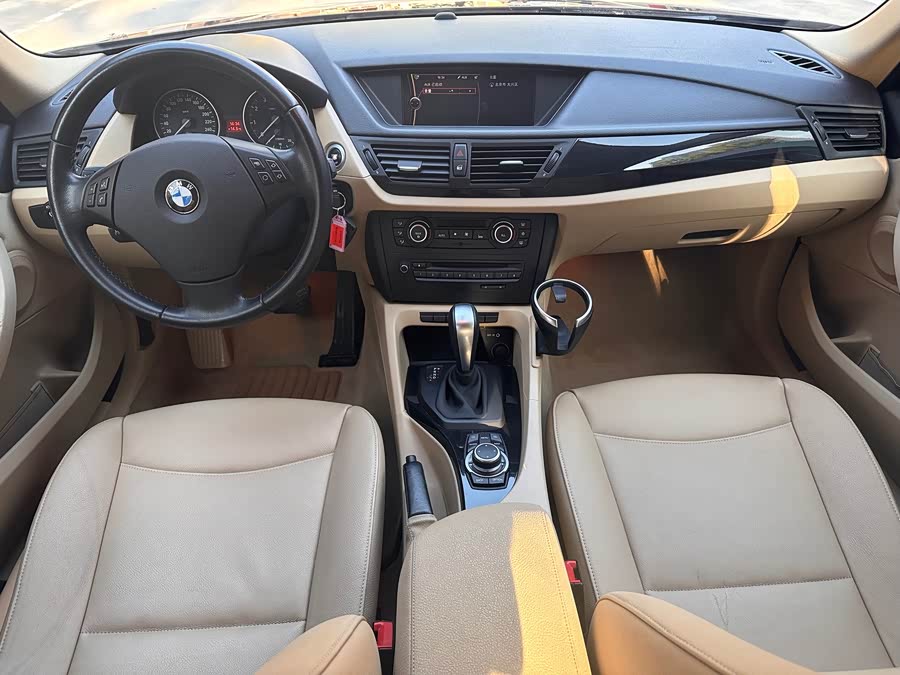 BMW X1 (Imported) 2011 car image #12