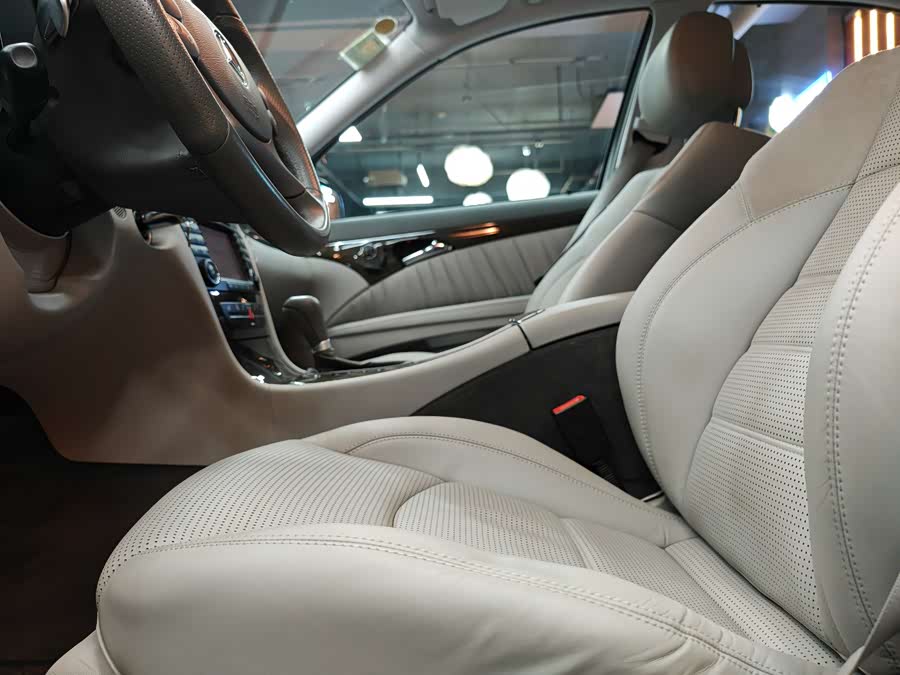 Mercedes-Benz E AMG 2008 immagine di auto #12