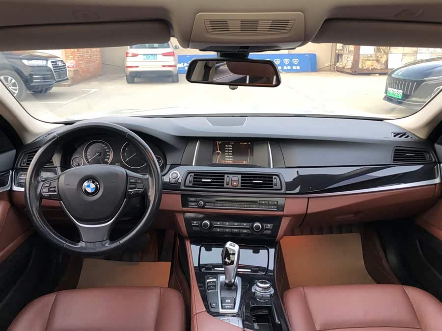 BMW 5 Series (Imported) 2014 car image #12